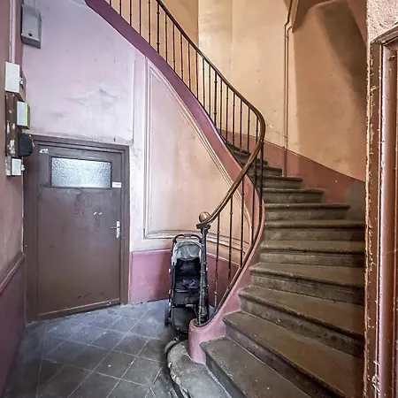 Le Du 6eme Apartment