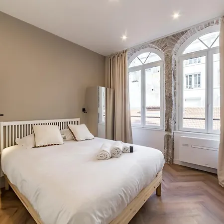 Apartment In | Urbain Chic Climatise 6
